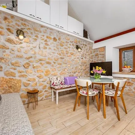 House Small Paradise Дом отдыха *