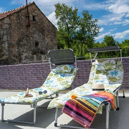 Дом отдыха House Small Paradise *